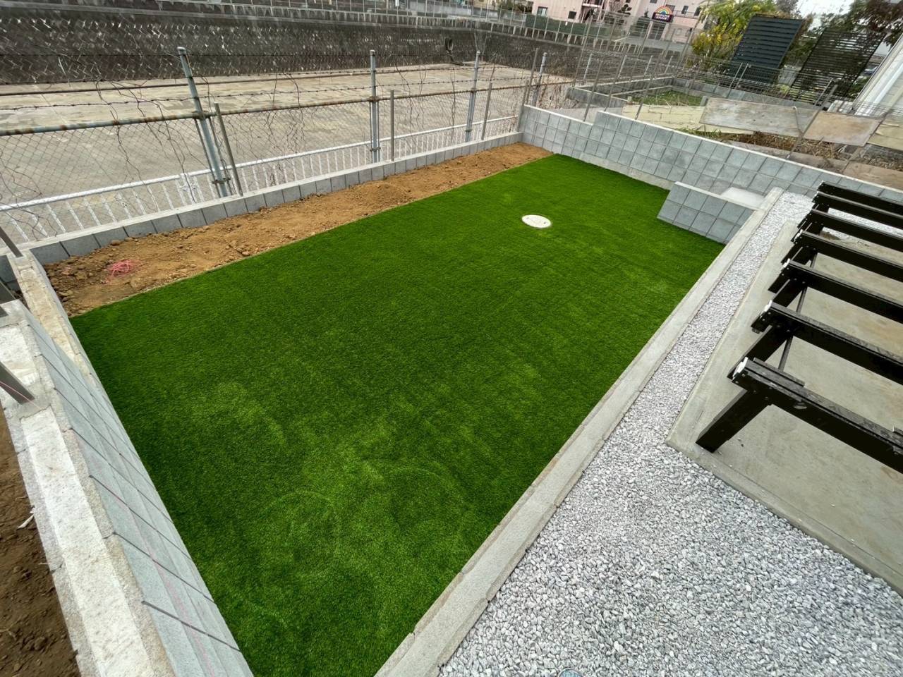 埼玉県所沢市　人工芝施工