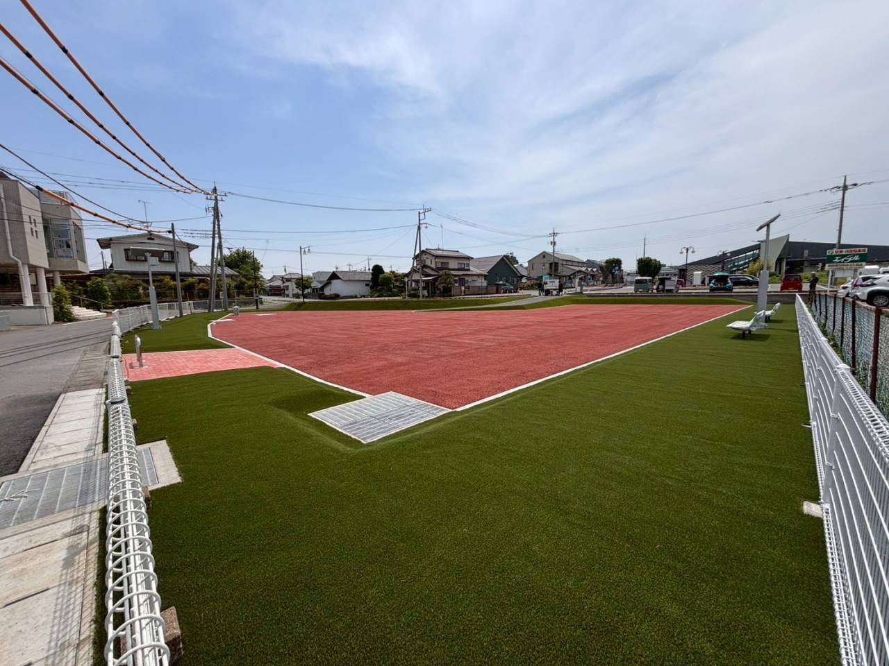 公園への人工芝施工です☆